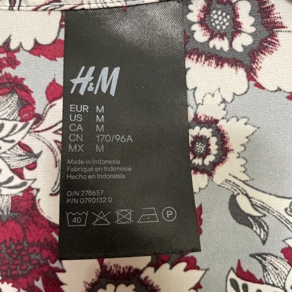 Fun blouse - Picture 3 of 4